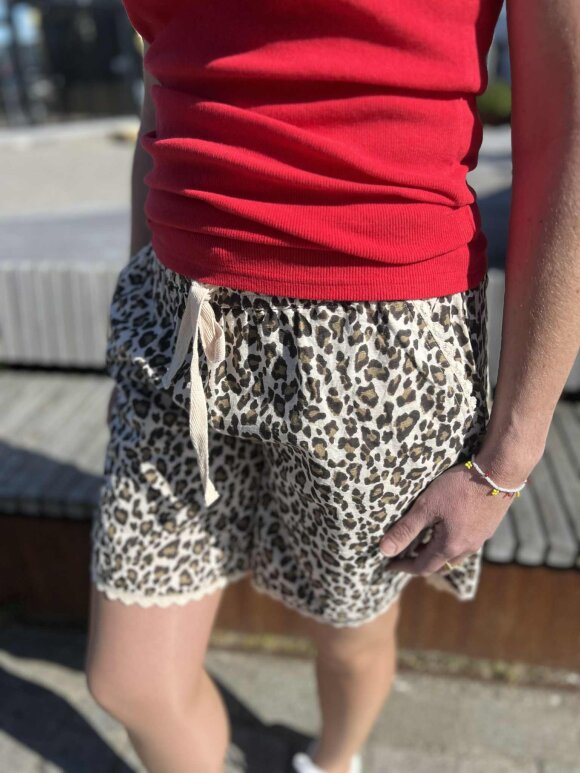 Saint Tropez - 30513999 KirbySZ, Shorts