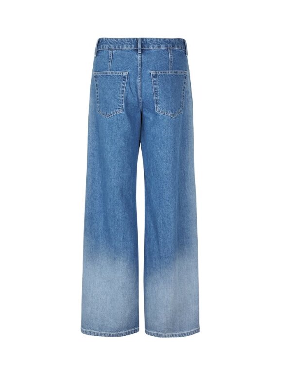 mbym - Pyras-M, Jeans