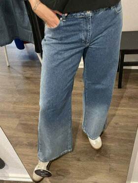 mbym - Pyras-M, Jeans