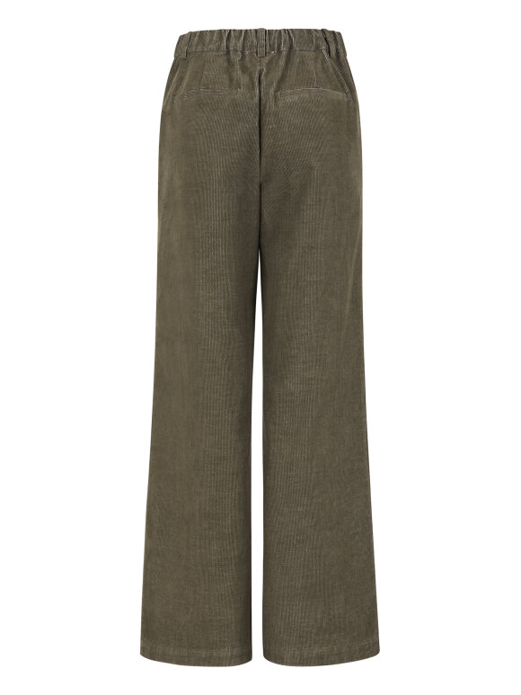 Esmè Studios - ESParisa, Bukser