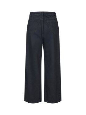 Cadian-m, Jeans