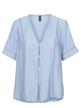Prepair Idun blå bluse med V-udskæring og feminine detaljer Prepair Idun blå bluse med V-udskæring og feminine detaljer