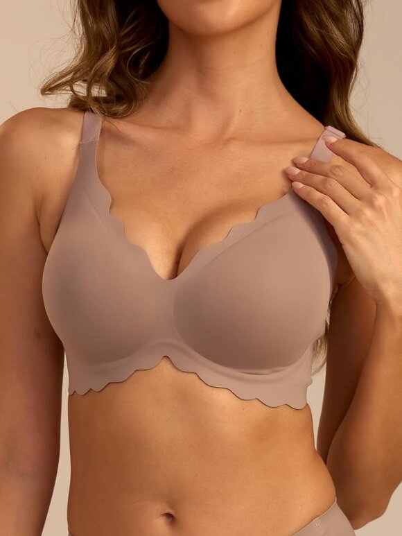 FemiFemme - SoftScallop Full C mocha, BH