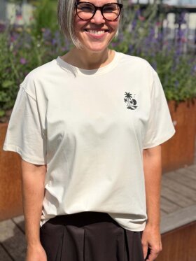 Co'Couture Coco BeachCC Box T-shirt Off White med palmeprint | Louise Shop 