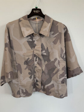 marta-mdcquartz-jakke-camo 