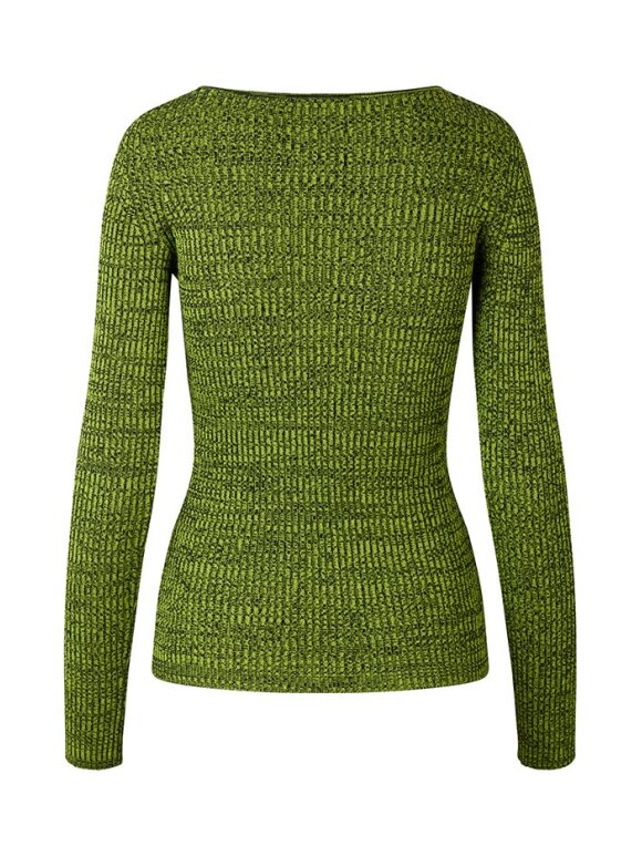 mbym - Trelanan-M, Strik bluse