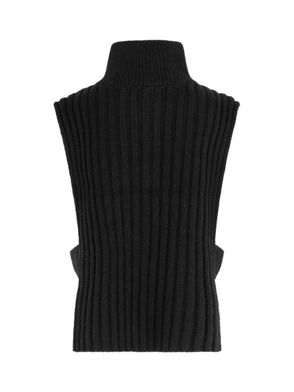 mbym - Buchanna-M, Strik Vest