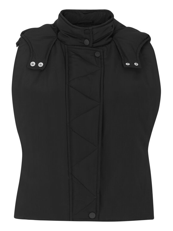Esmè Studios - ESAlexa, Vest